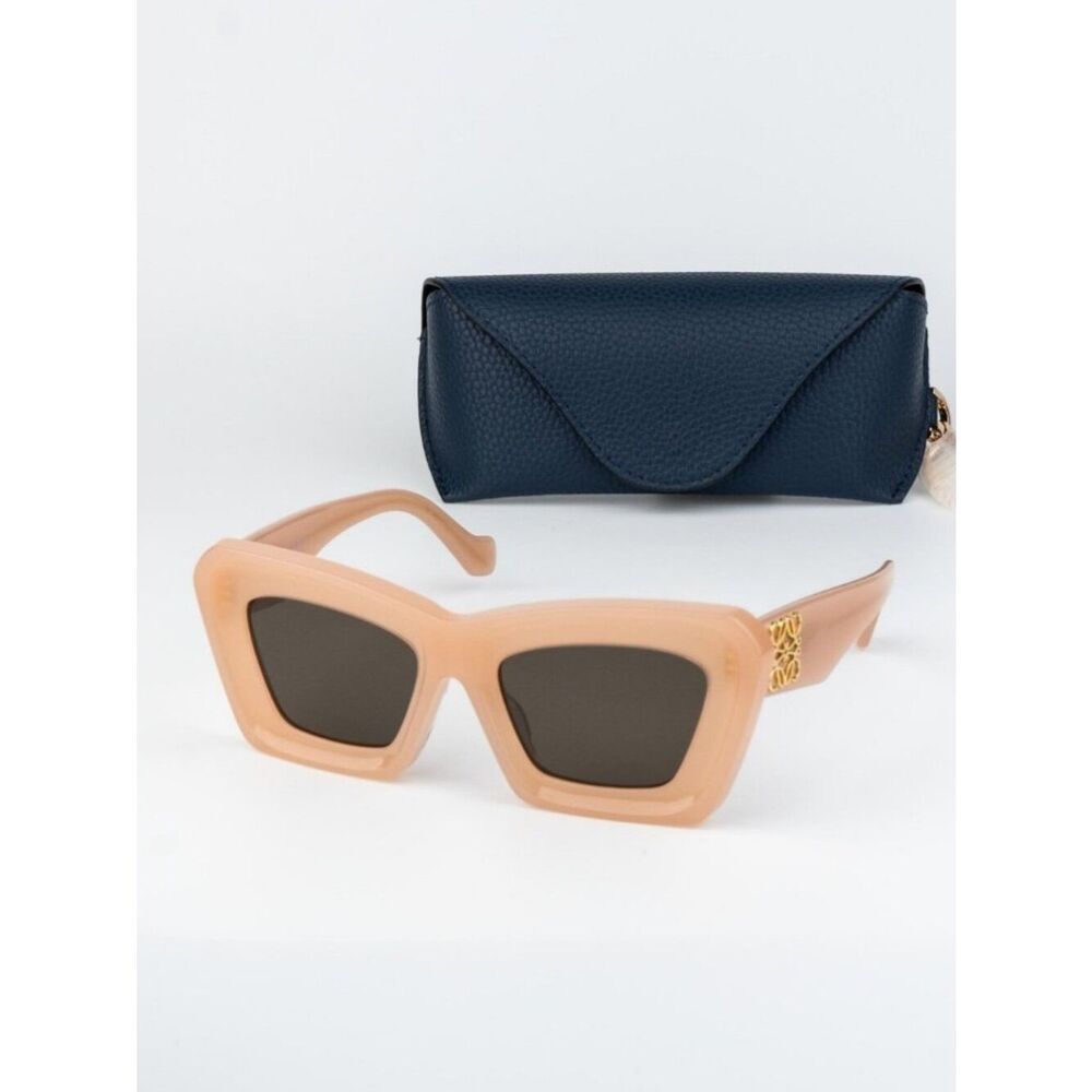 Loewe Women Sunglasses Nude Pink Brown Cat Eye LW40145F 72E NEW AUTHENTIC